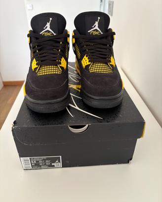 Jordan 4 yellow thunder taglia 43