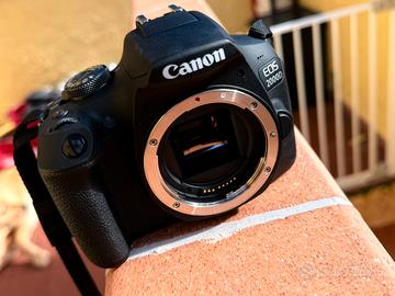 Canon 2000D