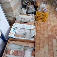 materiale proveniente da negozio di illuminazione 