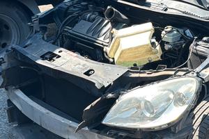 Motore Mercedes Classe A B 218000km e ricambi