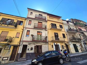 3 LOCALI A MONREALE