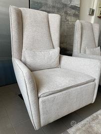 Coppia di poltrone bergère girevoli Brianform