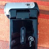 Digital video camera 