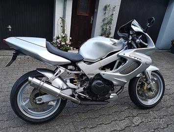 Thunder Titanium Roadsitalia Honda VTR 1000 F