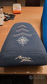 Sella Africa Twin 1100 tricolor by Giorgio Pisano