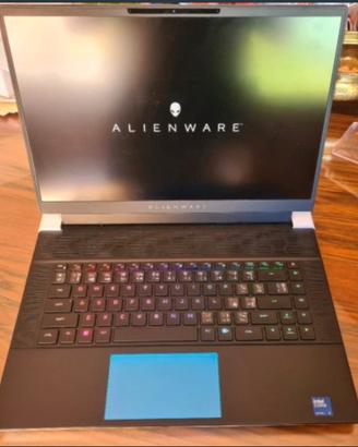 Alienware x16 R2 32GB RTX 4090(175wat)