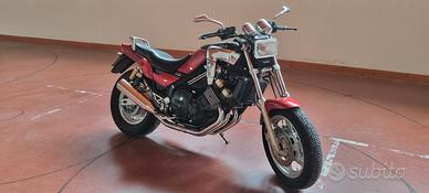 Yamaha FZX 750