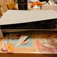 PlayStation 5 + Stand + Cover + Ricarica