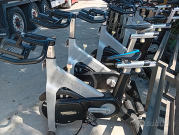 GROUP CYCLE TECHNOGYM