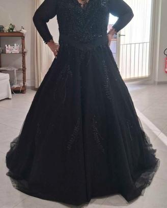 abito da sposa nero creato in prestigioso Atelier