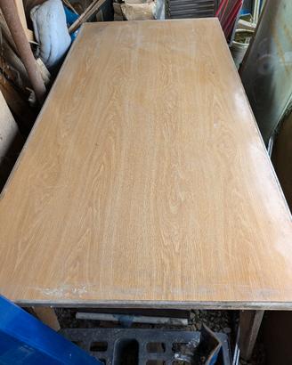 tavolo in legno vissuto 