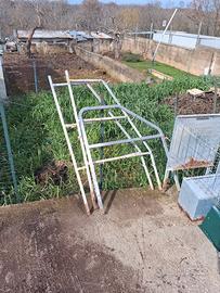 Gabbie per galline e conigli