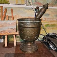 mortaio in bronzo con pestello
