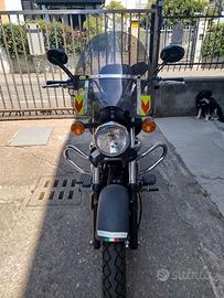 MOTO CUSTOM