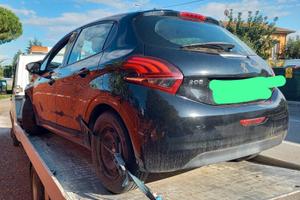 Ricambi per Peugeot 208 anno 2019