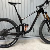 Giant trance X