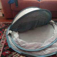 tenda spiaggia o parco neonato