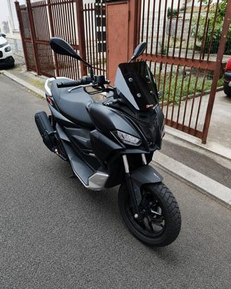 Aprilia SR GT 200  2024 