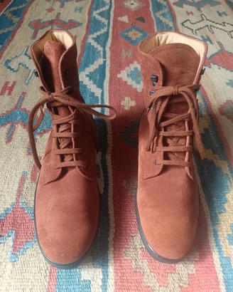 Tod's stivaletto in pelle scamosciata mod. Winter