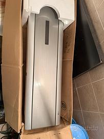 Split condizionatore LG specchio