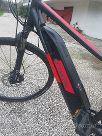 bici a pedalata assistita BTWIN Riverside