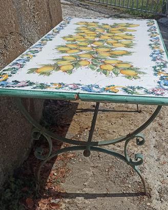 Tavolo artigianale Vietri sul Mare dipinto a mano 