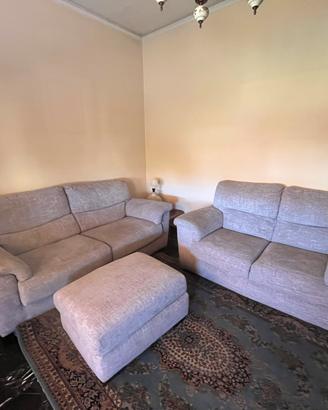 Coppia di divani Poltrone sofà e pouf