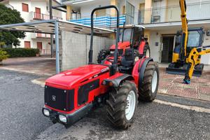 Trattore gommato A. Carraro TF 7400 - Frutteto