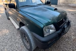 MITSUBISHI L200 anno 2001