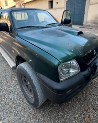 MITSUBISHI L200 anno 2001