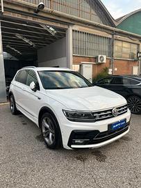 Volkswagen Tiguan 2.0 TDI SCR DSG R-LINE PACK COMP