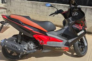 Scooter Aprilia SR Max 300