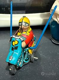 Giocattolo latta D’epoca