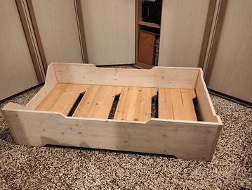 Letto montessori legno chiaro
