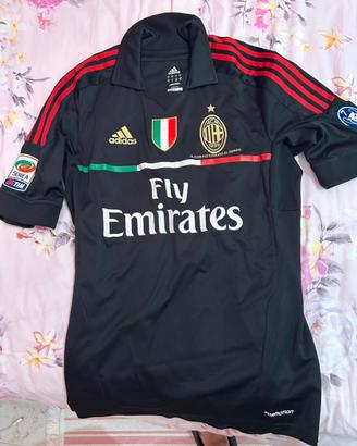 AC Milan 2011/12 Terza maglia nera versione gara