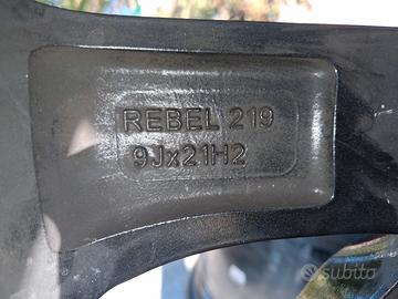 cerchi in lega  modello rebel  marca GMP 21