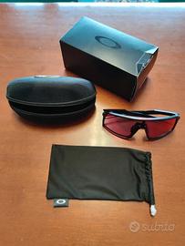 Occhiali da sole Oakley Sutro