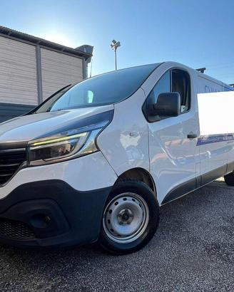 RENAULT trafic T29 2.0 dci 120cv L2H1 Plus
