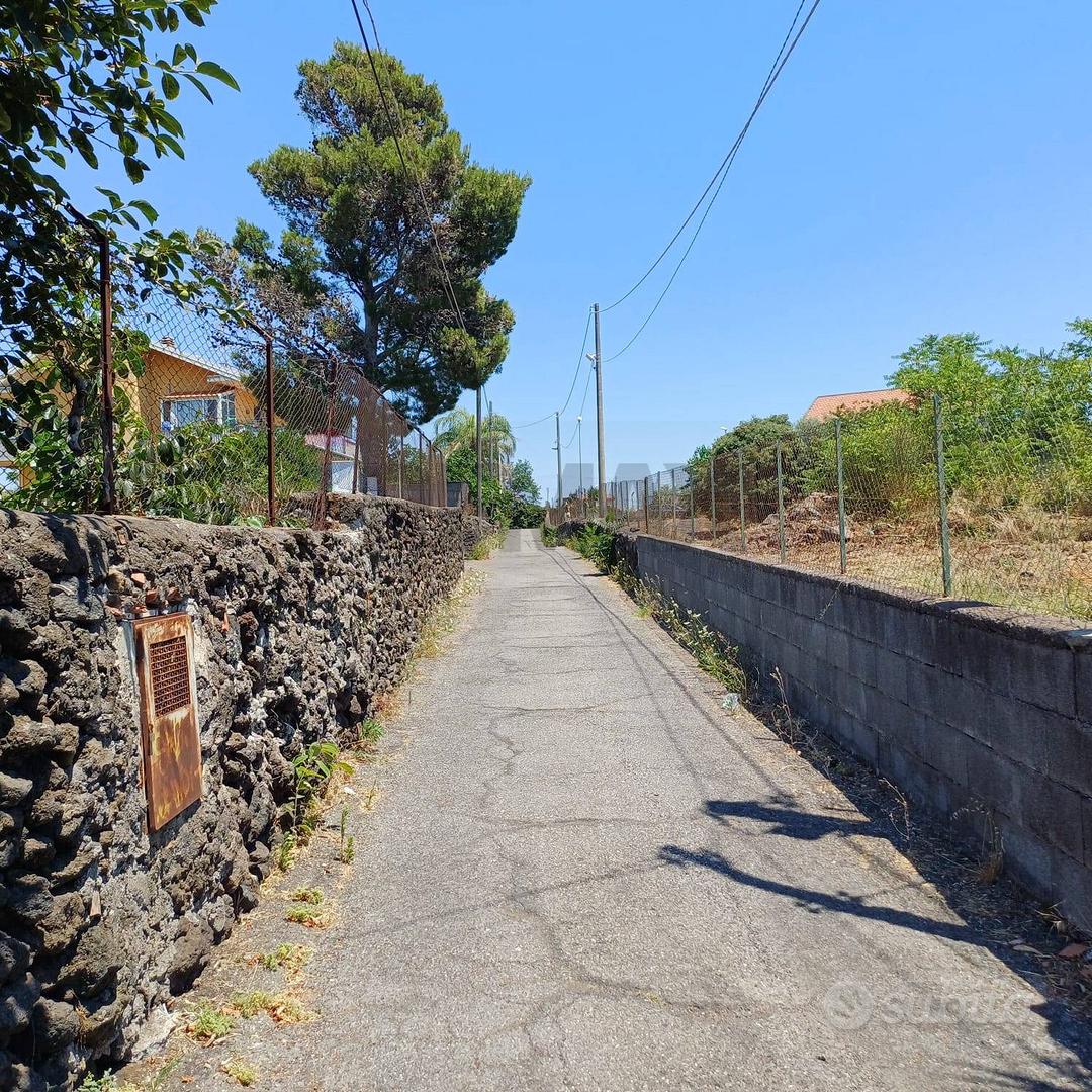 Terreno Edificabile - Aci Sant'Antonio - Vista 5
