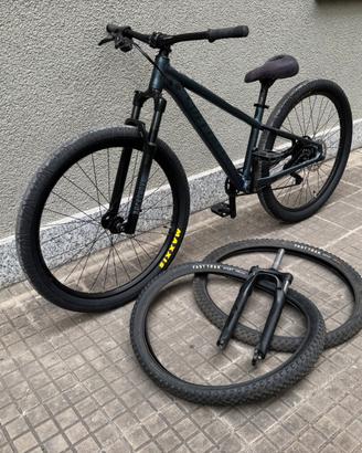 Bicicletta Specialized Rockhopper 27.5 Wheelie/MTB