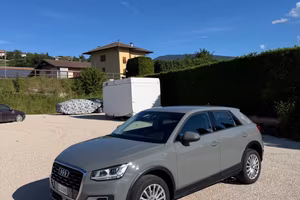 Audi Q2 30 TDI Identity Black