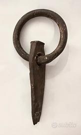Chiodo da roccia + anello per alpinismo (vintage)