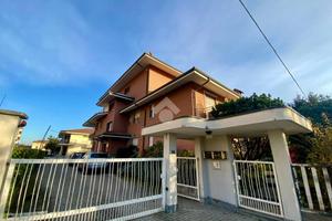 5 LOCALI A CASTELLAMONTE