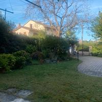 Savogna d'Isonzo, casa con giardino