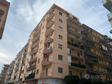 Via lazio ultimo piano con grande balcone