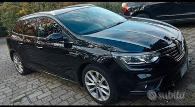 RENAULT MEGANE 4 SERIE
