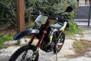 Fantic XEF competition