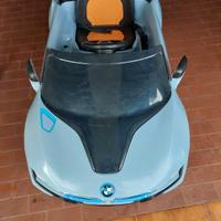 macchina bmw i8