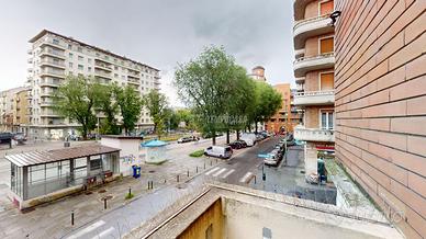 VIA PIEDICAVALLO CON BOX AUTO!