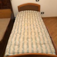 155 - Letto singolo in legno